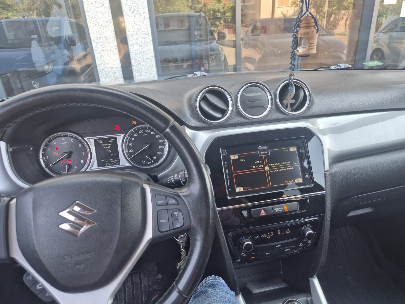 Suzuki Vitara 1,6, fotografija 4