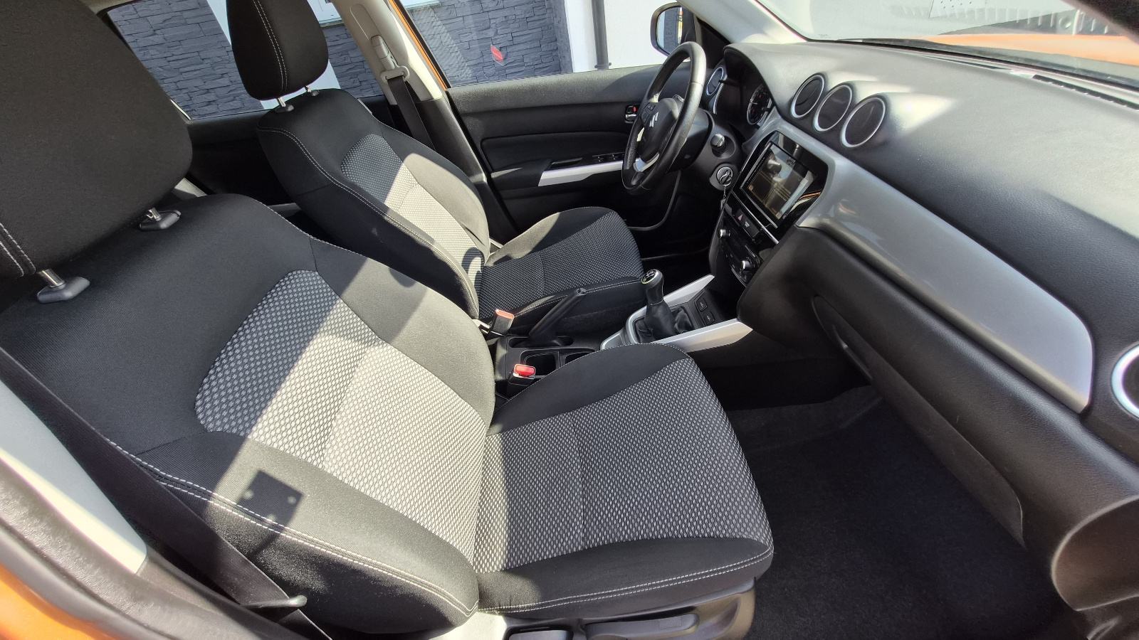Suzuki Vitara 1,6benz. PREMIUM - 1.VLASNIK - NIJE UVOZ -, fotografija 13