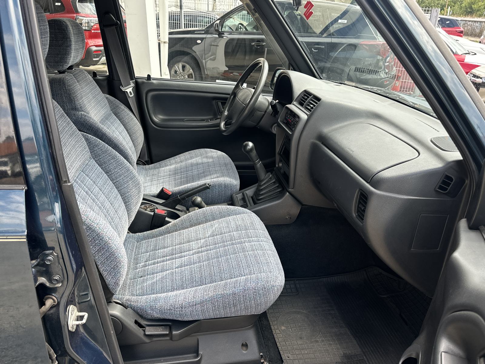 Suzuki Vitara 1.8 1. vlasnik, fotografija 11