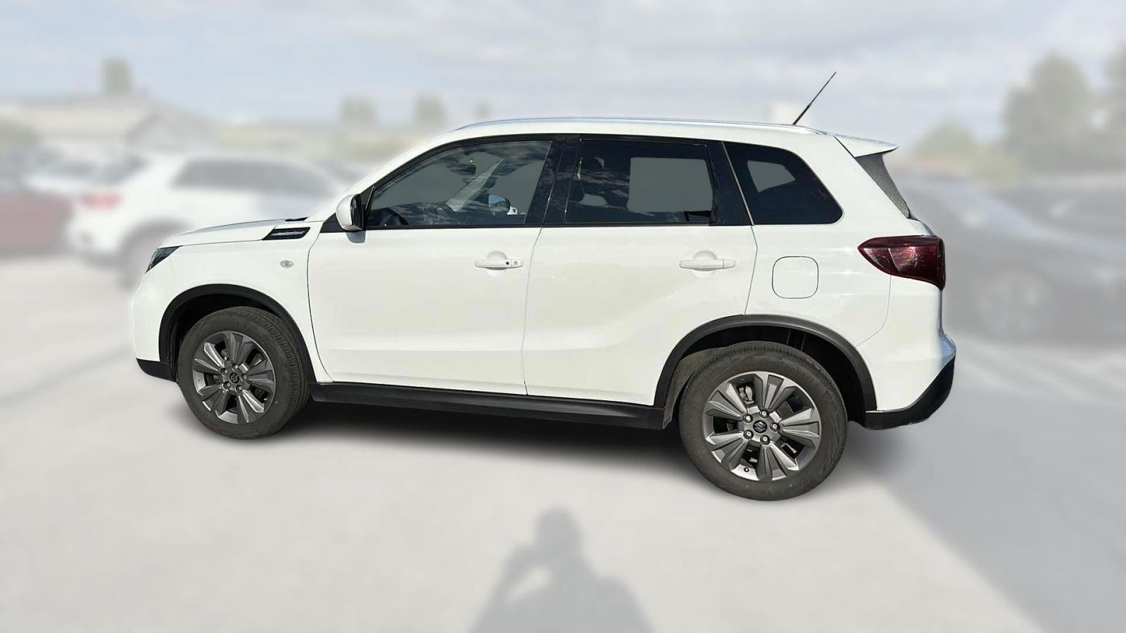 SUZUKI VITARA 2024 • PREMIUM jamstvo • AutoZubak Rabljena, fotografija 6