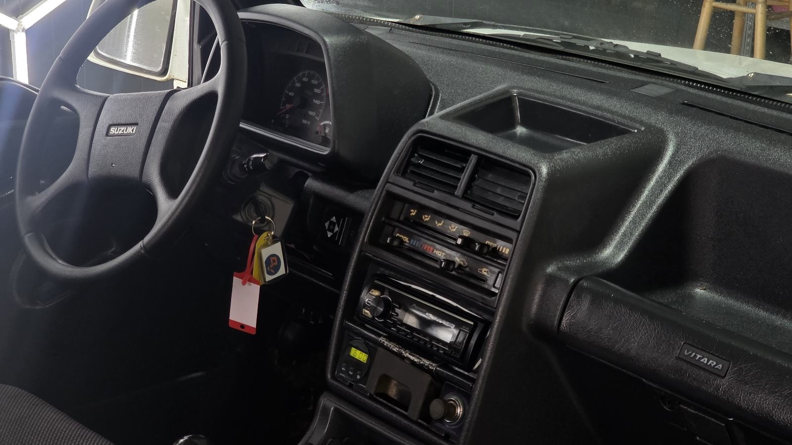SUZUKI VItara***4X4***POGODNA ZA ŠUMU***samo 77 tis km, fotografija 9