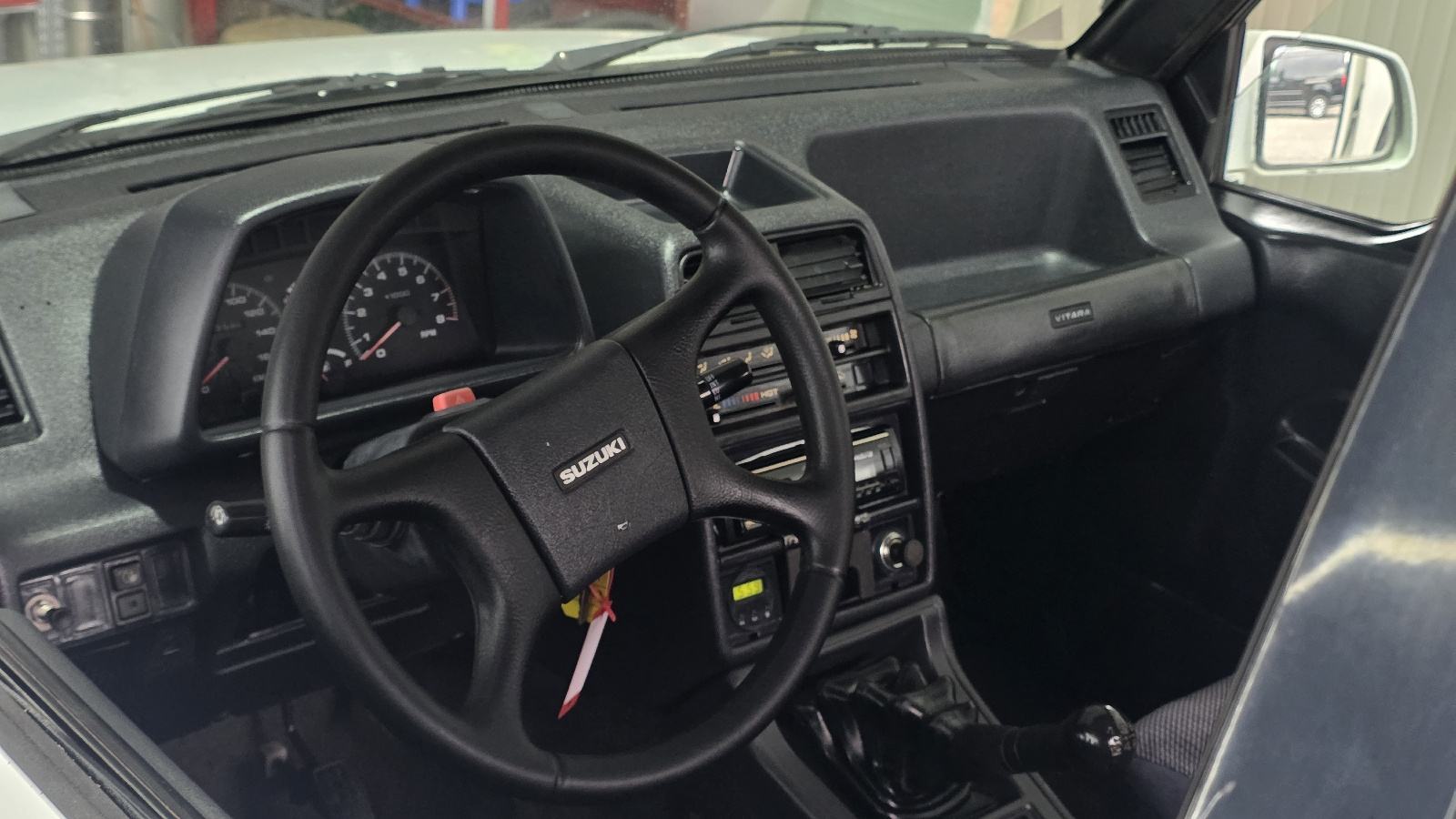SUZUKI VItara***4X4***POGODNA ZA ŠUMU***samo 77 tis km, fotografija 13
