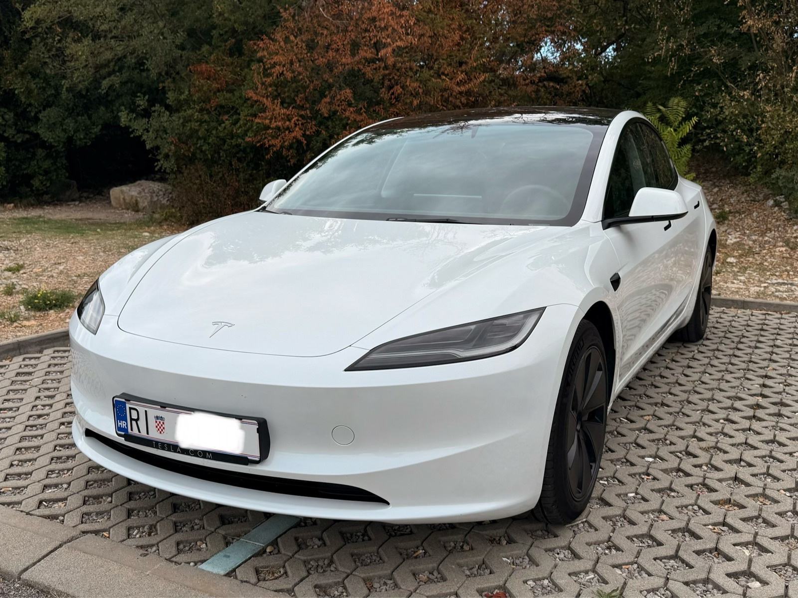 Tesla Model 3 Highland RWD automatik, fotografija 2