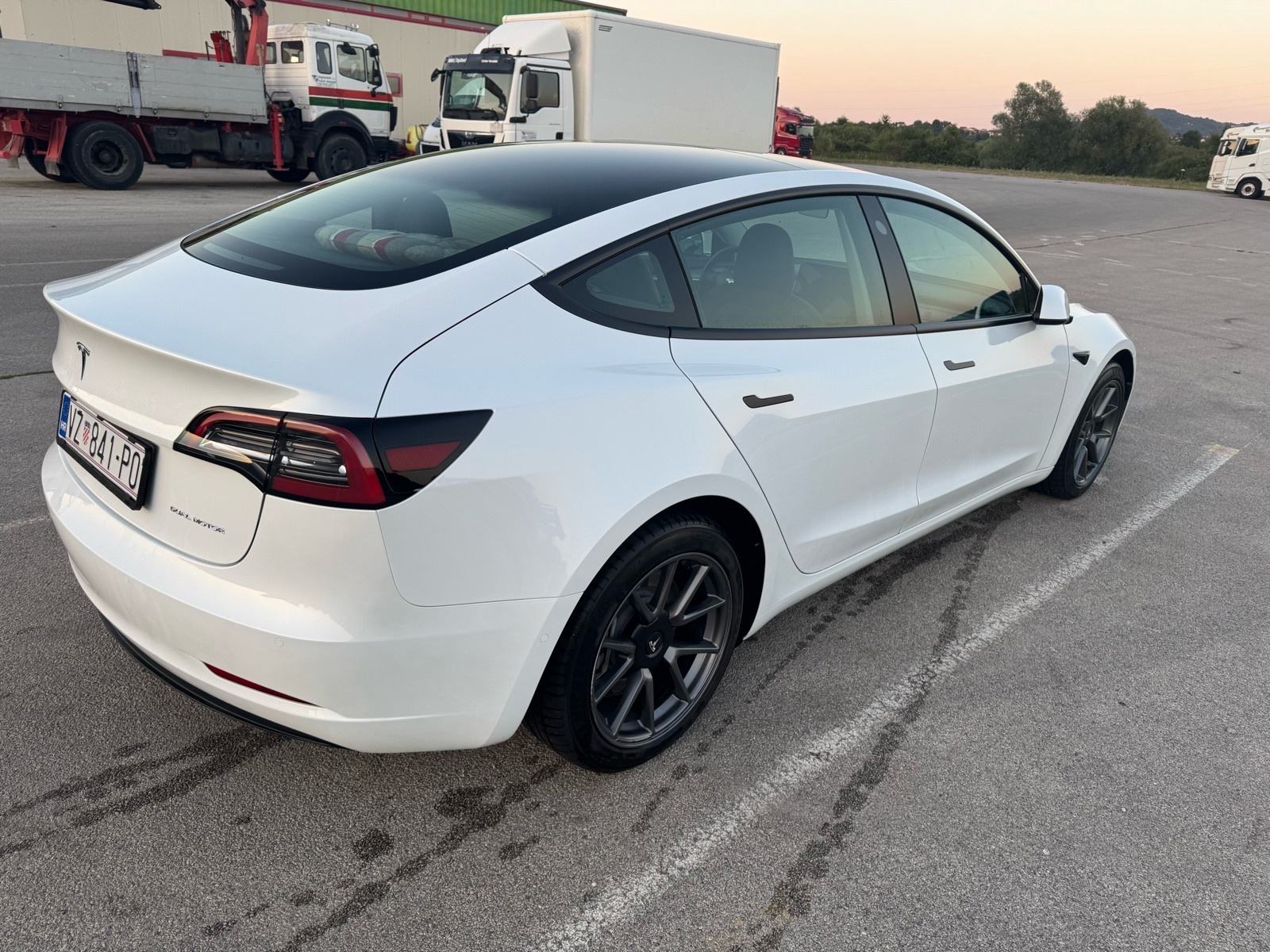 Tesla Model 3 Long Range AWD 4x4 automatik, fotografija 9