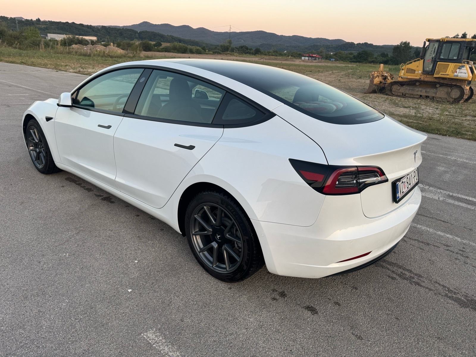 Tesla Model 3 Long Range AWD 4x4 automatik, fotografija 11