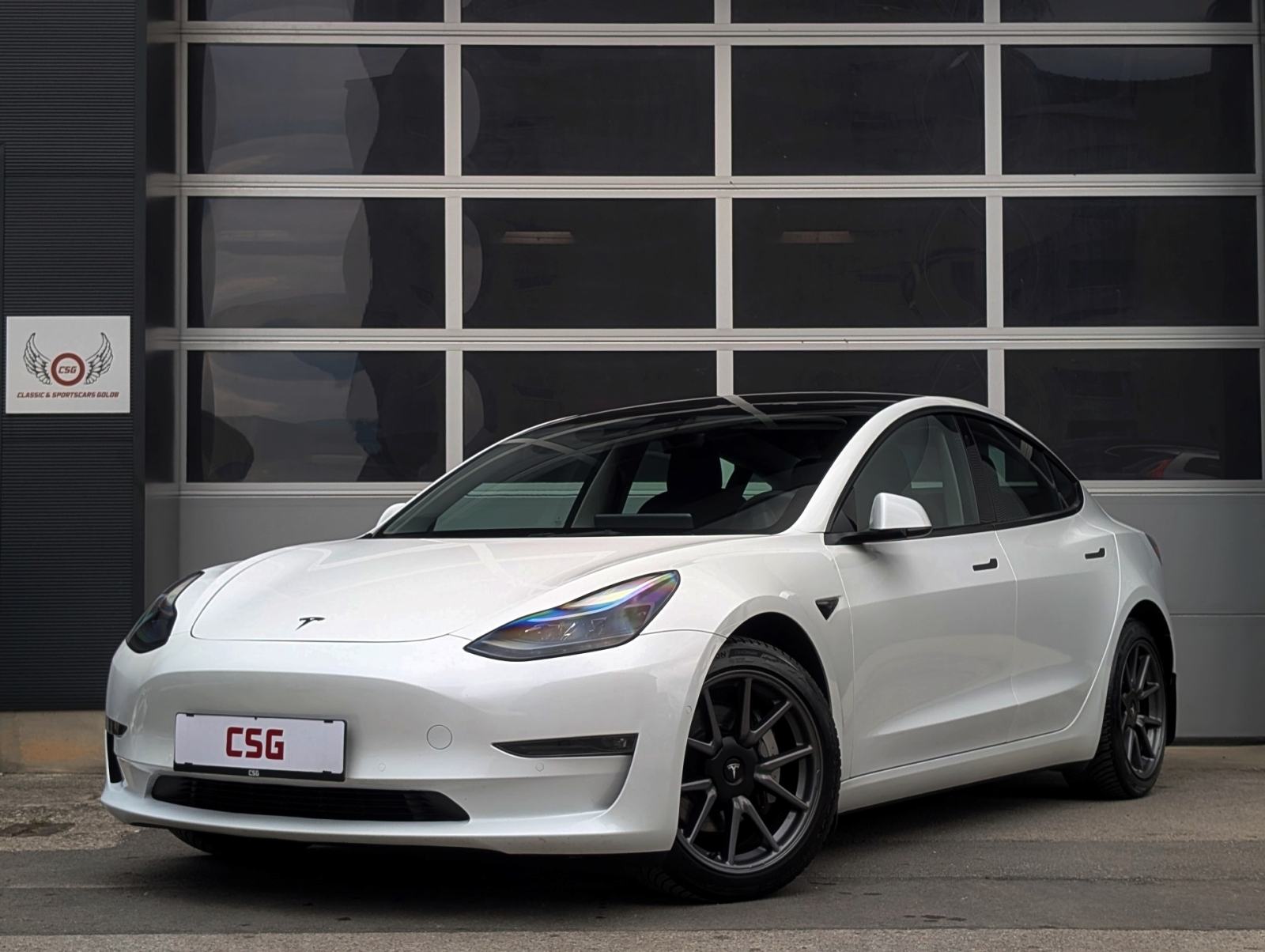 Tesla Model 3 Long Range AWD, fotografija 3