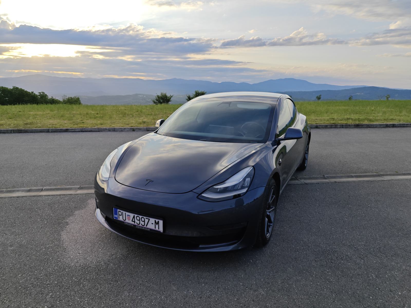 Tesla Model 3 Long Range Dual Motor automatik, pogled izvana - slika 3