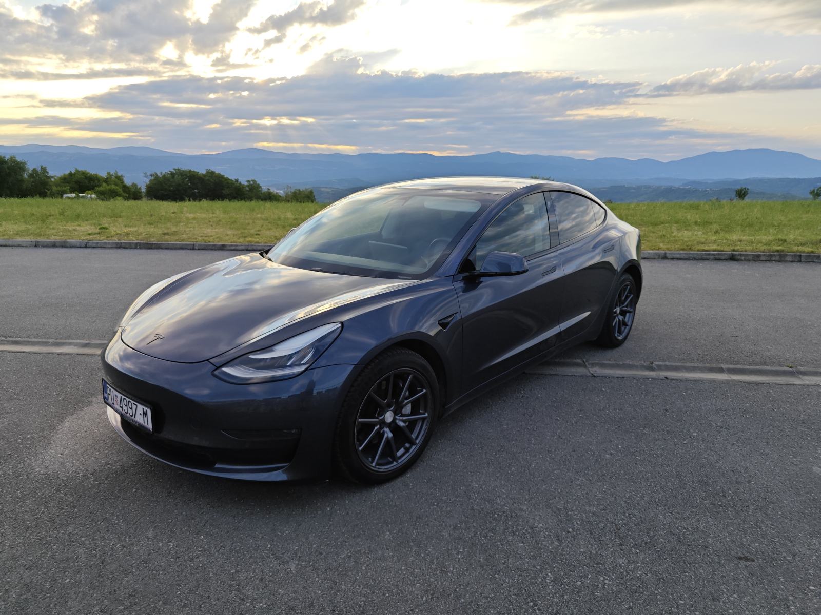 Tesla Model 3 Long Range Dual Motor automatik, fotografija 17