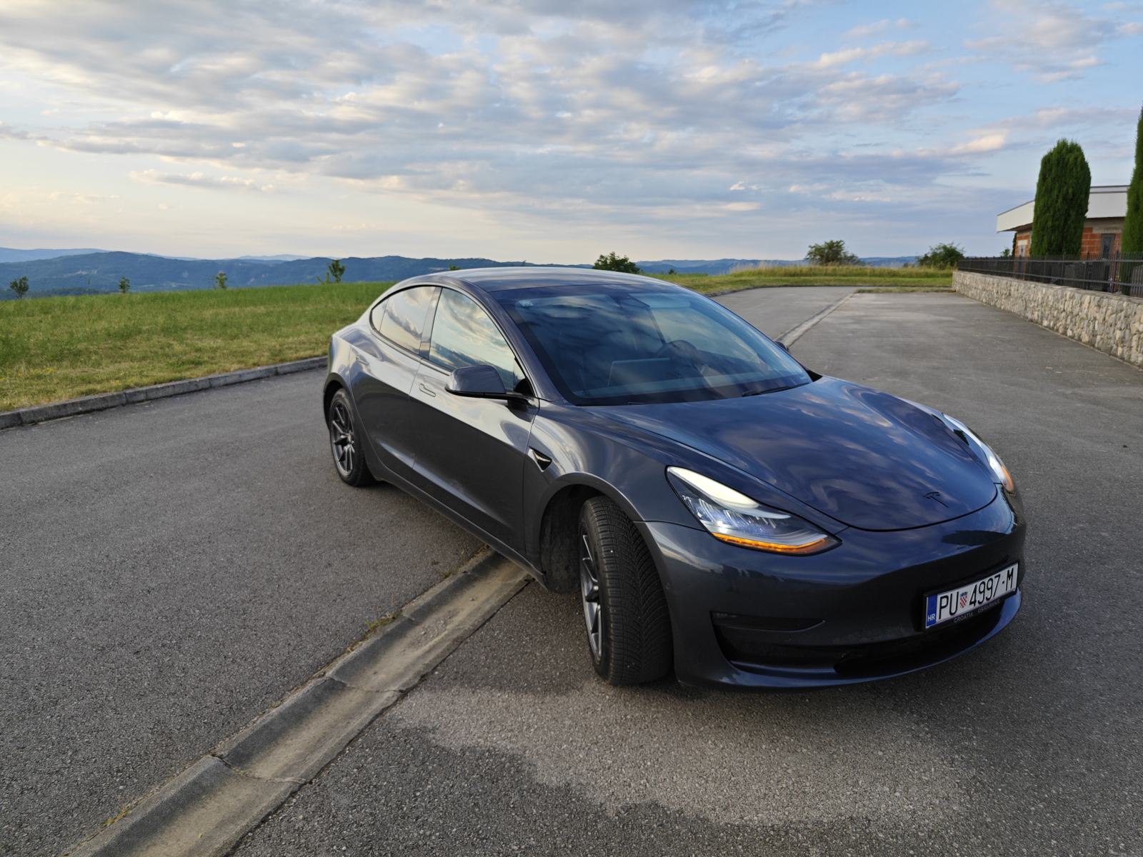 Tesla Model 3 Long Range Dual Motor automatik, fotografija 13
