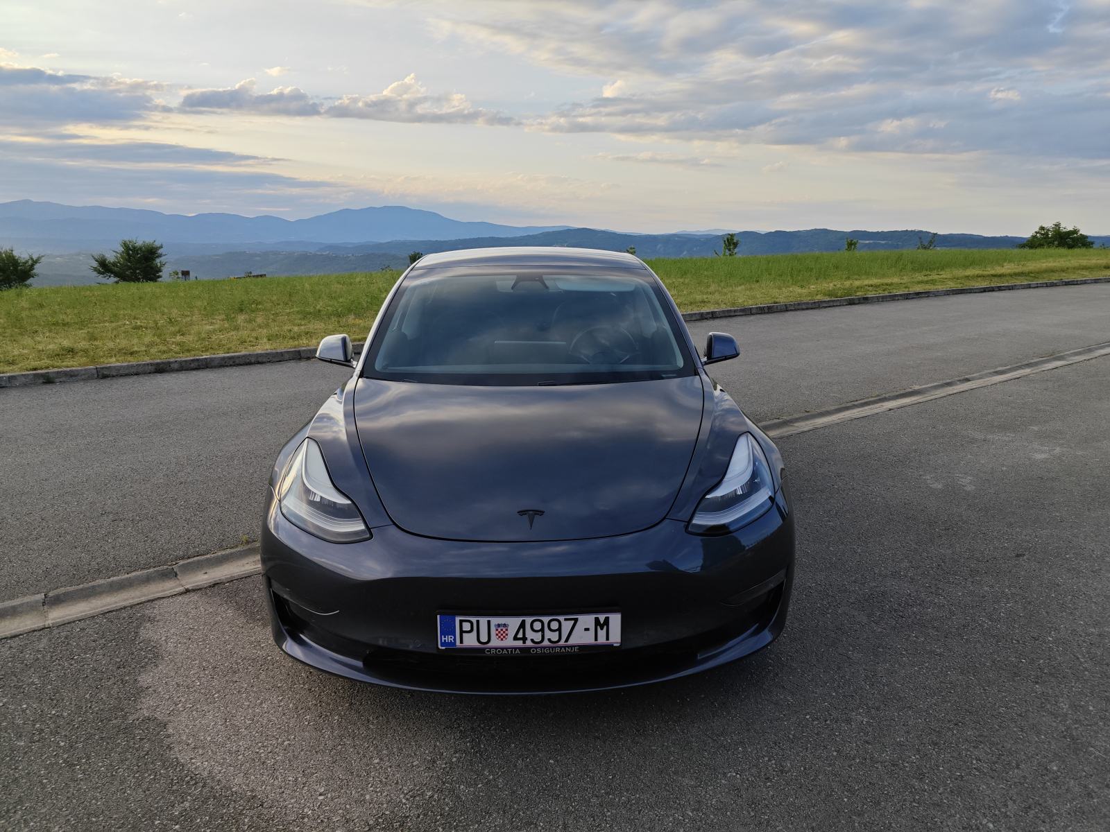 Tesla Model 3 Long Range Dual Motor automatik, pogled izvana - slika 4