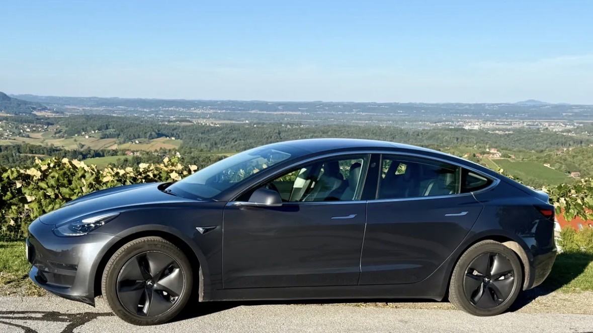 Tesla Model 3 Long range Dual motor, pogled izvana - slika 1