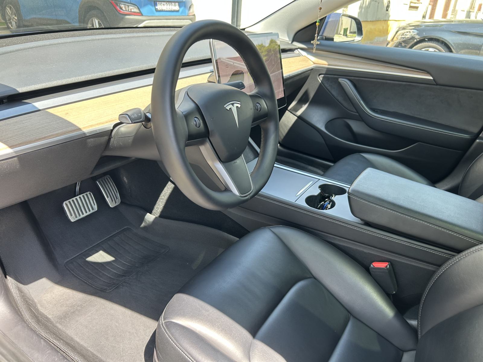 Tesla Model 3 Long Range - reg 6/27 + dva nova seta guma, fotografija 11