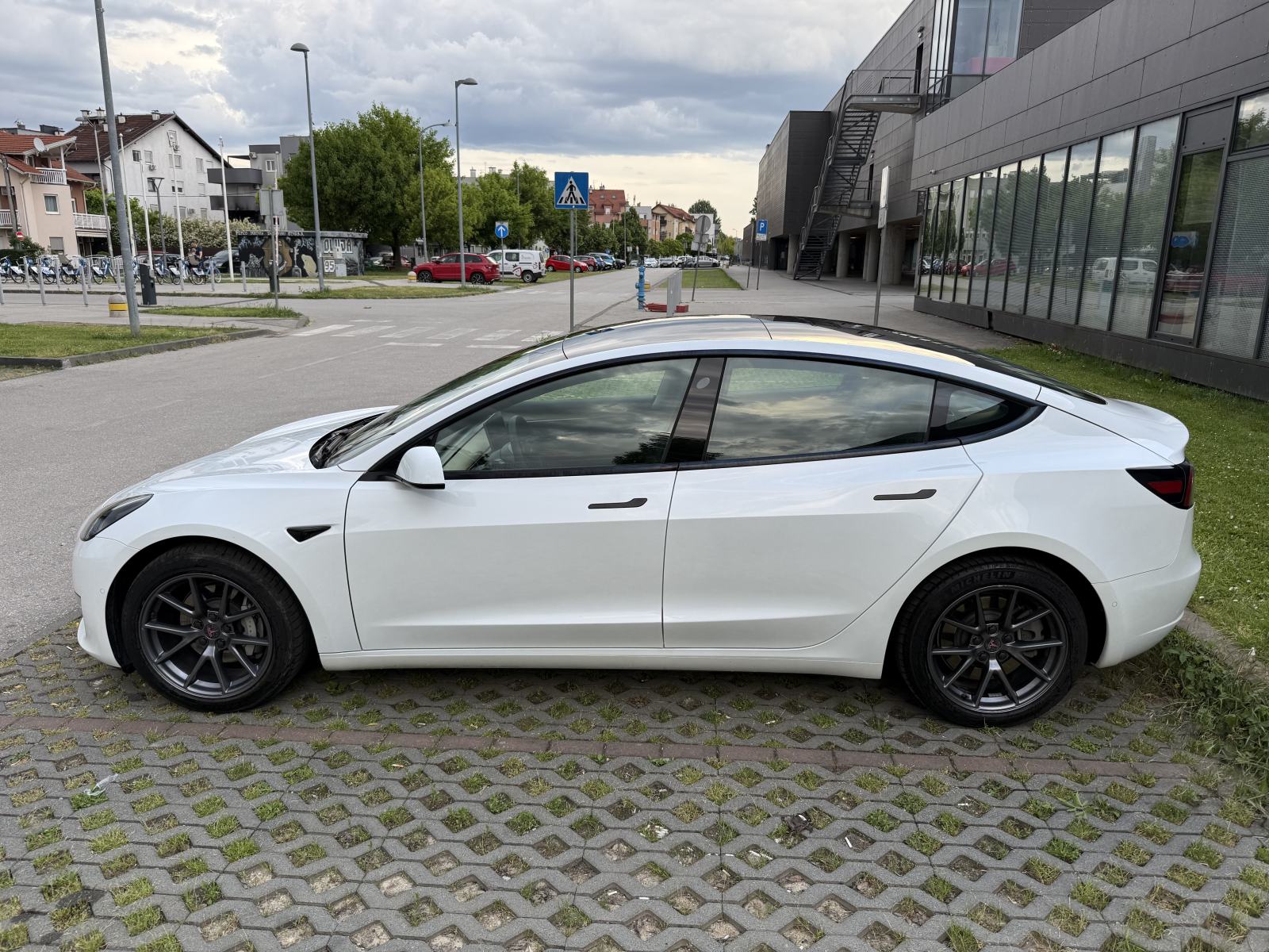 Tesla Model 3 LR AWD, 2022.g., 30000km, fotografija 4