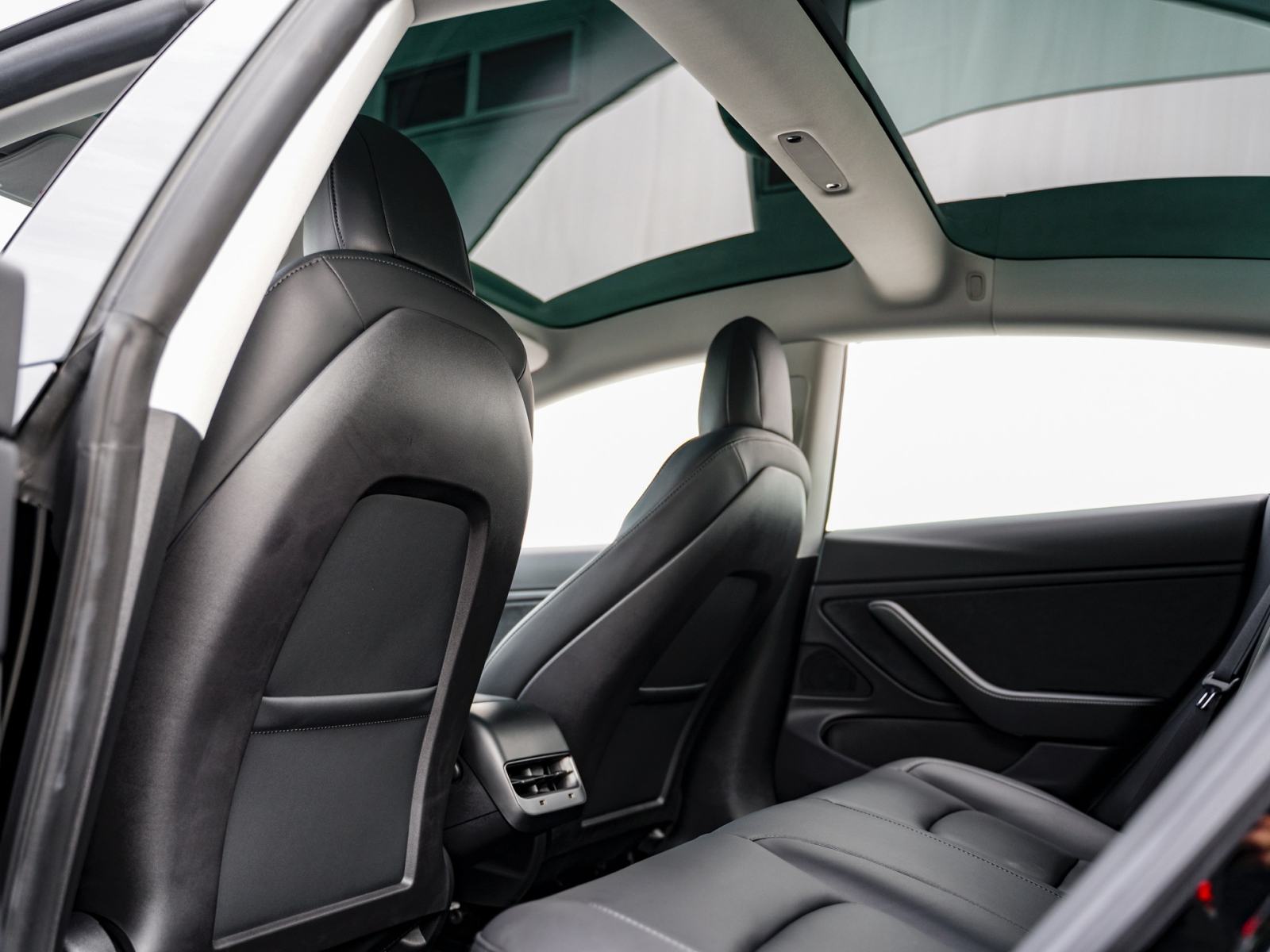 Tesla Model 3 AWD Long Renge kupljen FSD auto sam vozi., fotografija 8