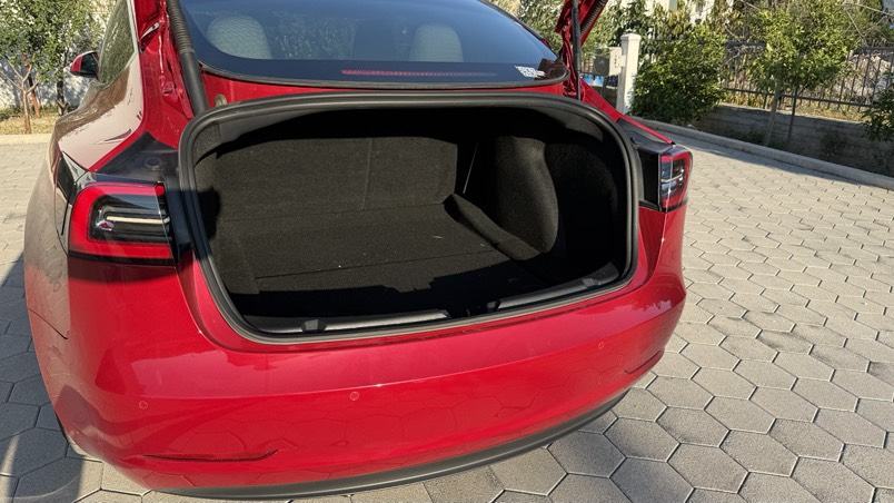 Tesla Model 3 Performance automatik, fotografija 10