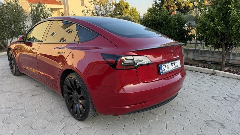 Tesla Model 3 Performance automatik, fotografija 2