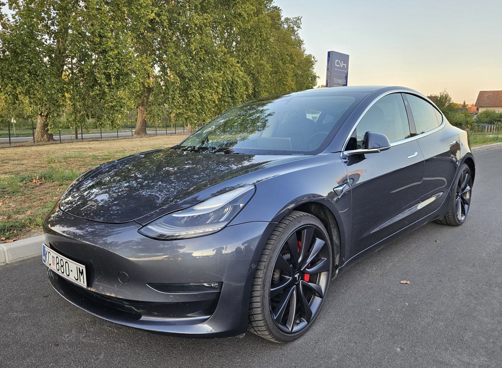 Tesla Model 3 Performance automatik, fotografija 1