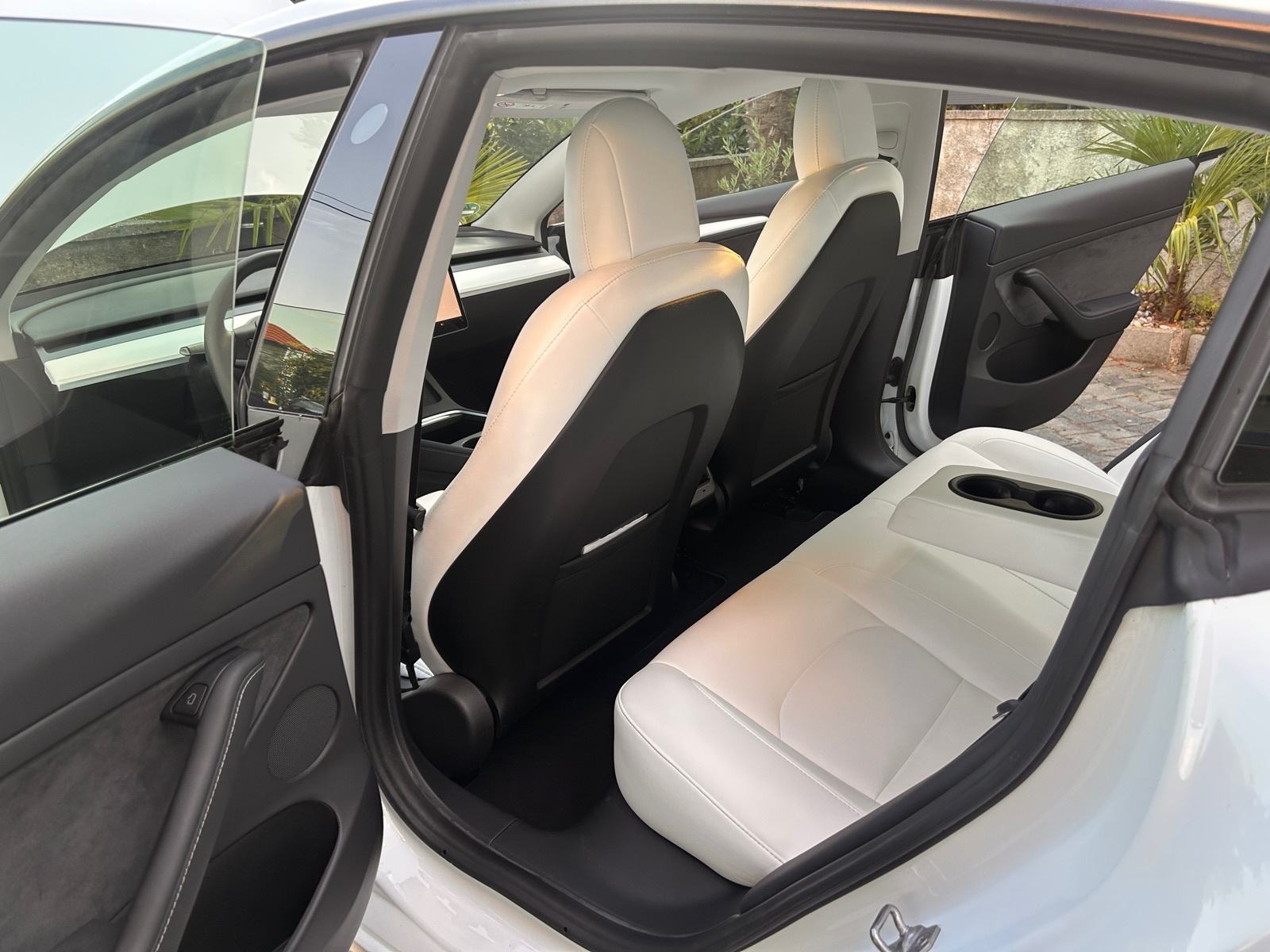 Tesla Model 3 RWD automatik, fotografija 4