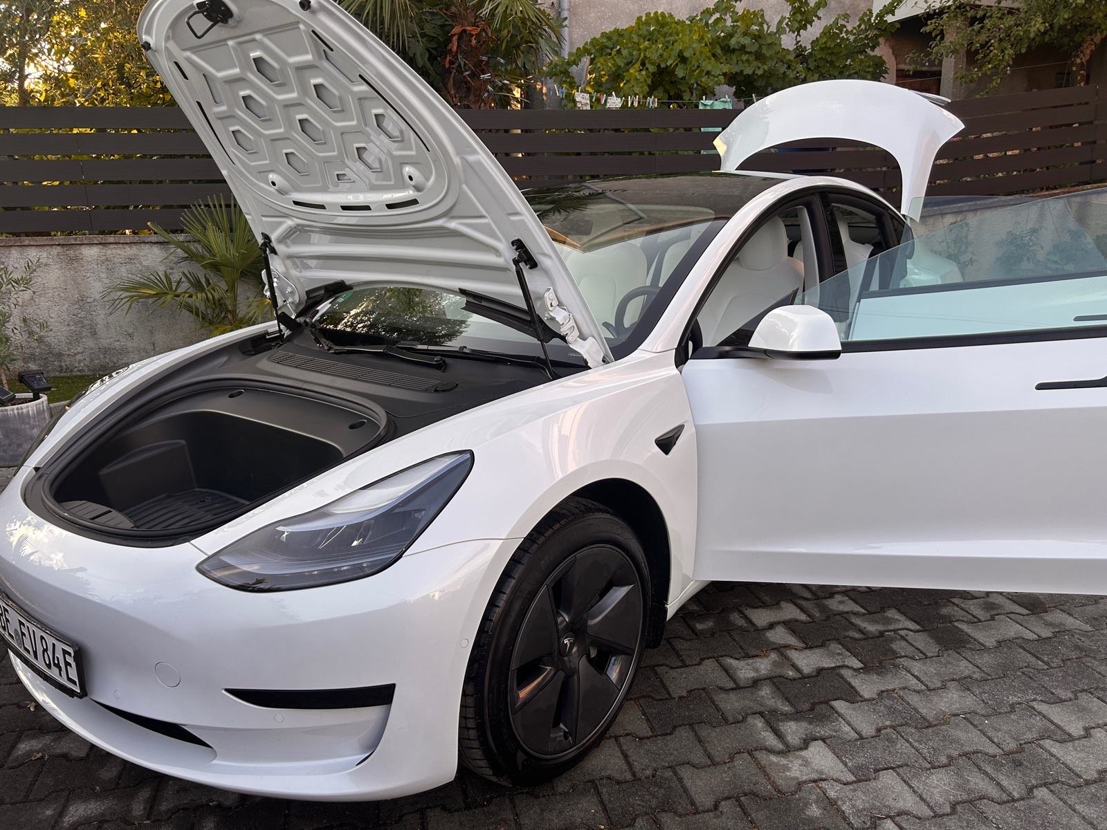 Tesla Model 3 RWD automatik, fotografija 9