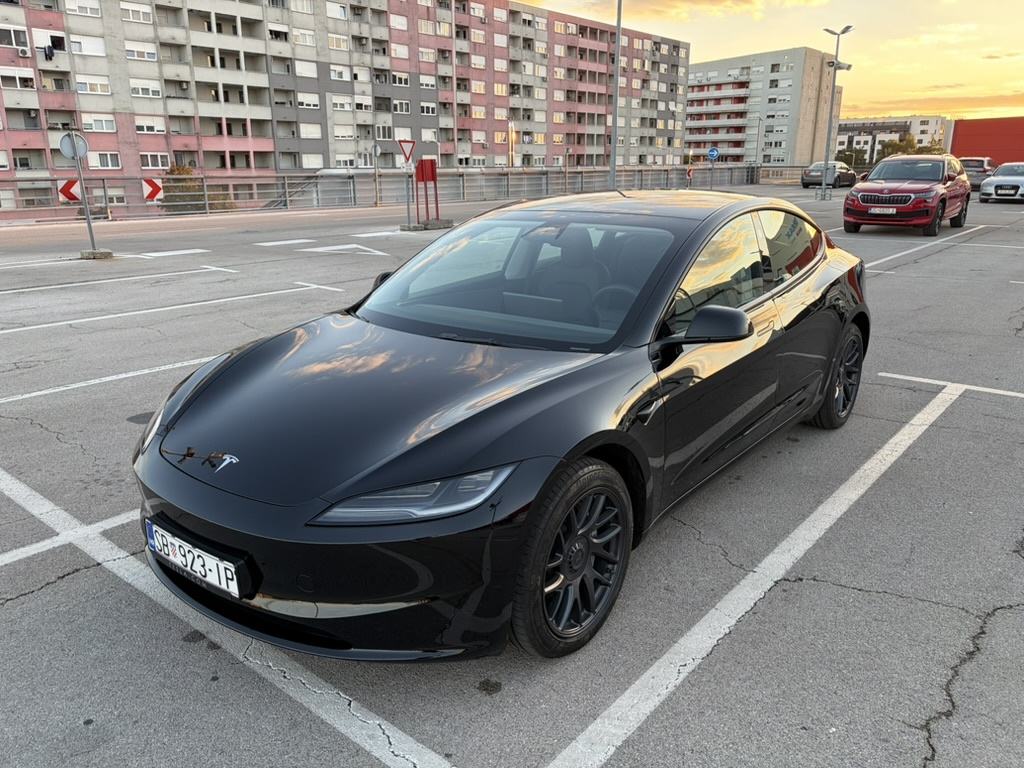 Tesla Model 3, RWD, Highland, Premium oprema, ODLIČAN!!, fotografija 1