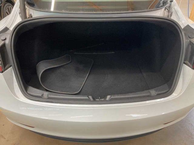 Tesla Model 3 RWD, fotografija 5