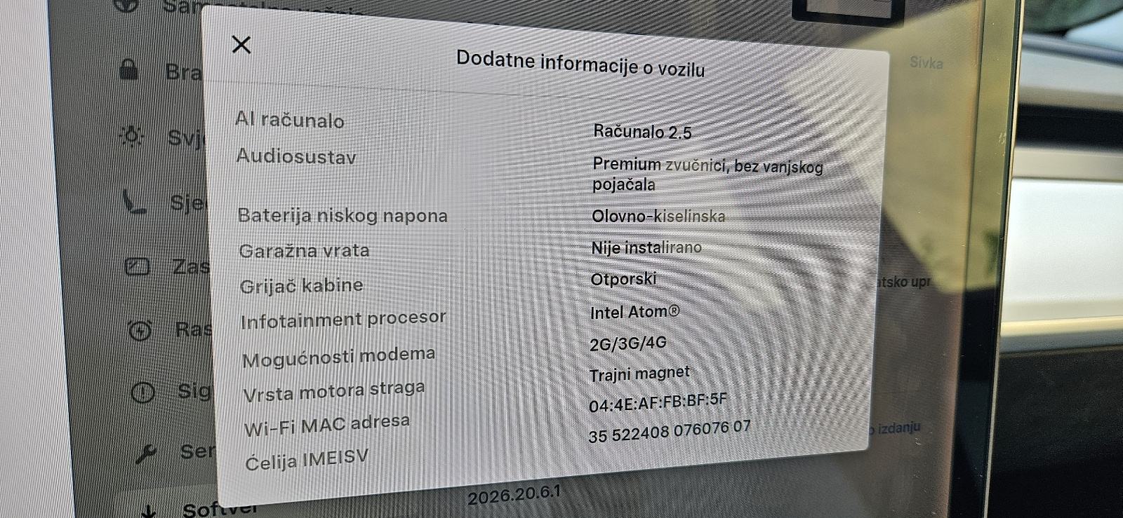 Tesla Model 3 SR+, fotografija 11