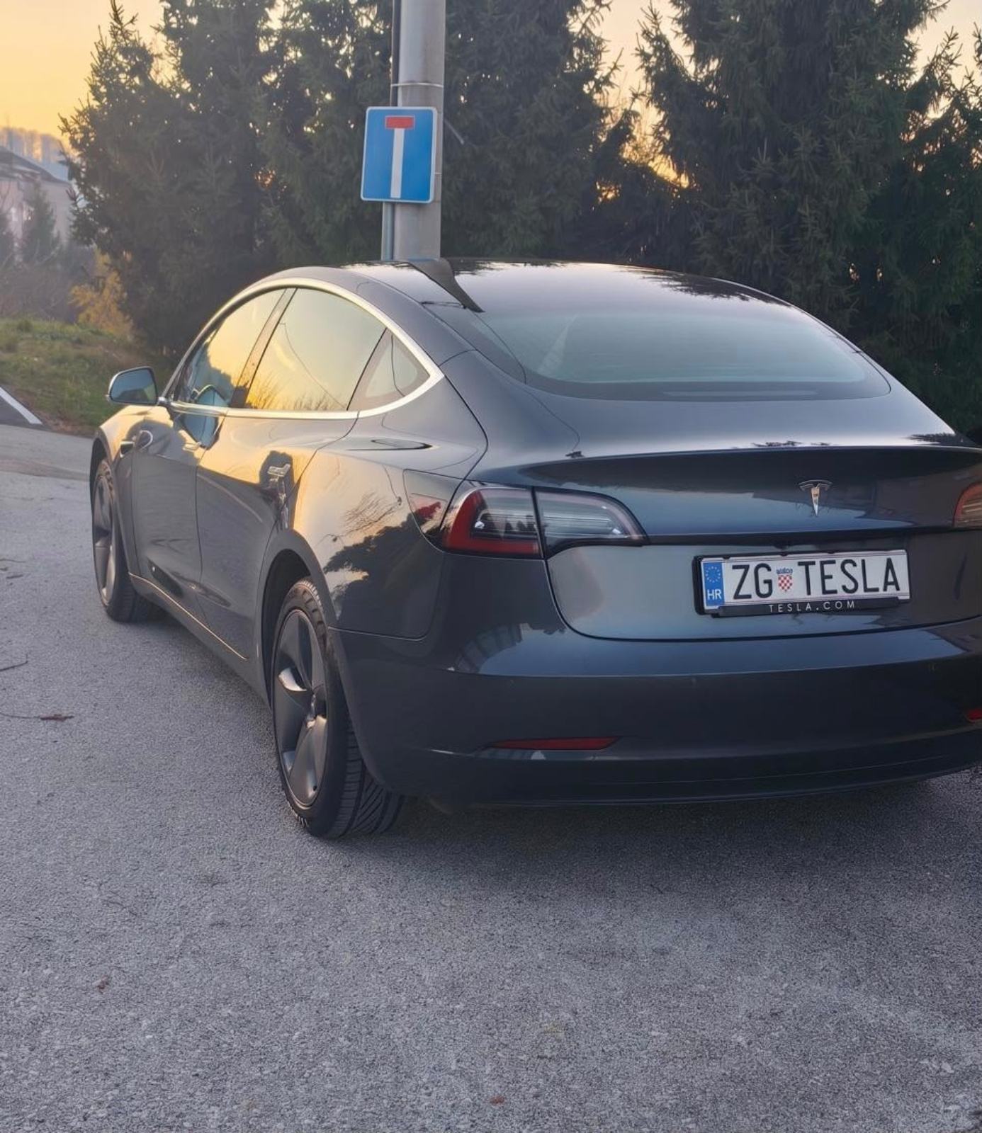 TESLA MODEL 3, NOVA BATERIJA,4 GOD.GARANCIJE, fotografija 4