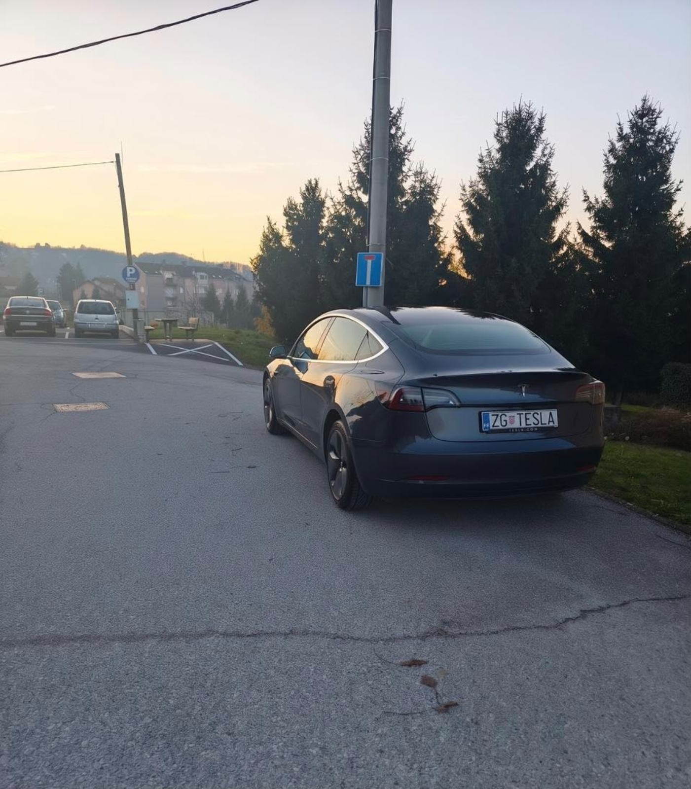 TESLA MODEL 3, NOVA BATERIJA,4 GOD.GARANCIJE, fotografija 3