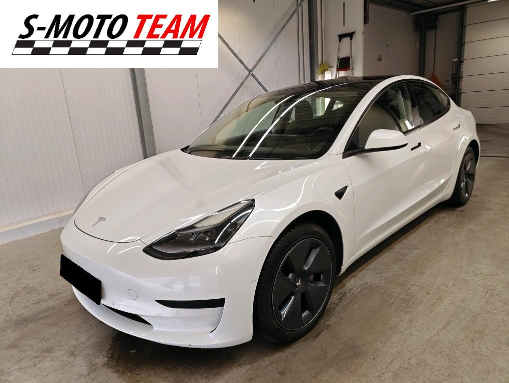 Tesla Model 3 Standard RWD, fotografija 1