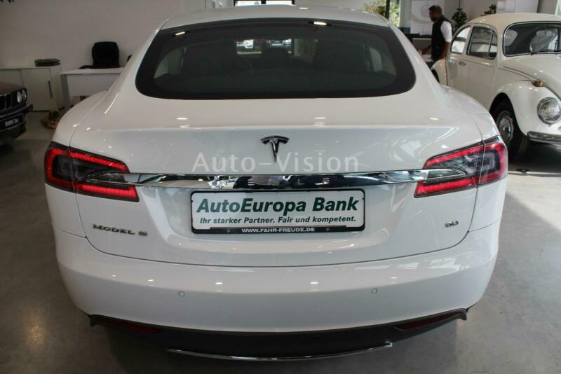 Tesla Model S 60 Tech Paket automatik, fotografija 4