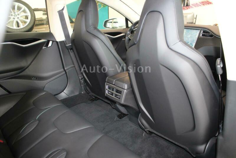 Tesla Model S 60 Tech Paket automatik, fotografija 10