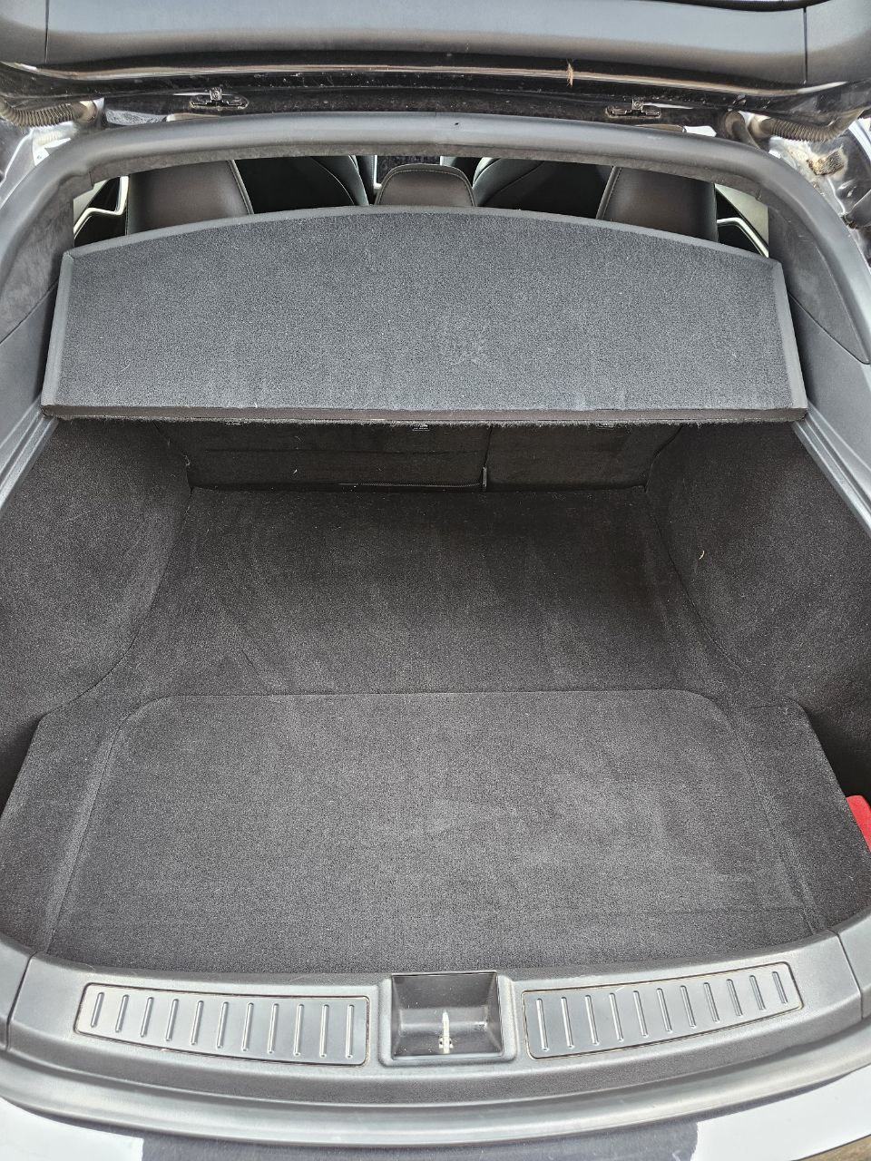 Tesla Model S 75 D, fotografija 12