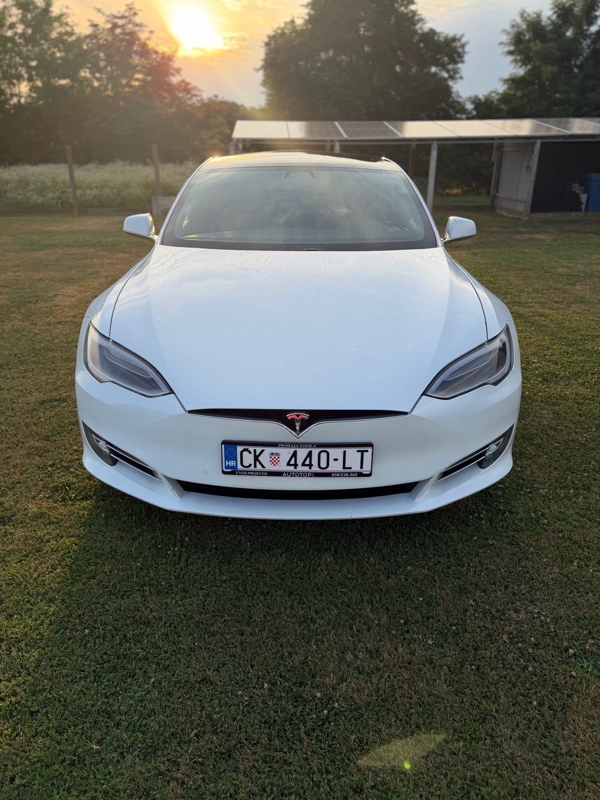 Tesla Model S 75D, fotografija 1