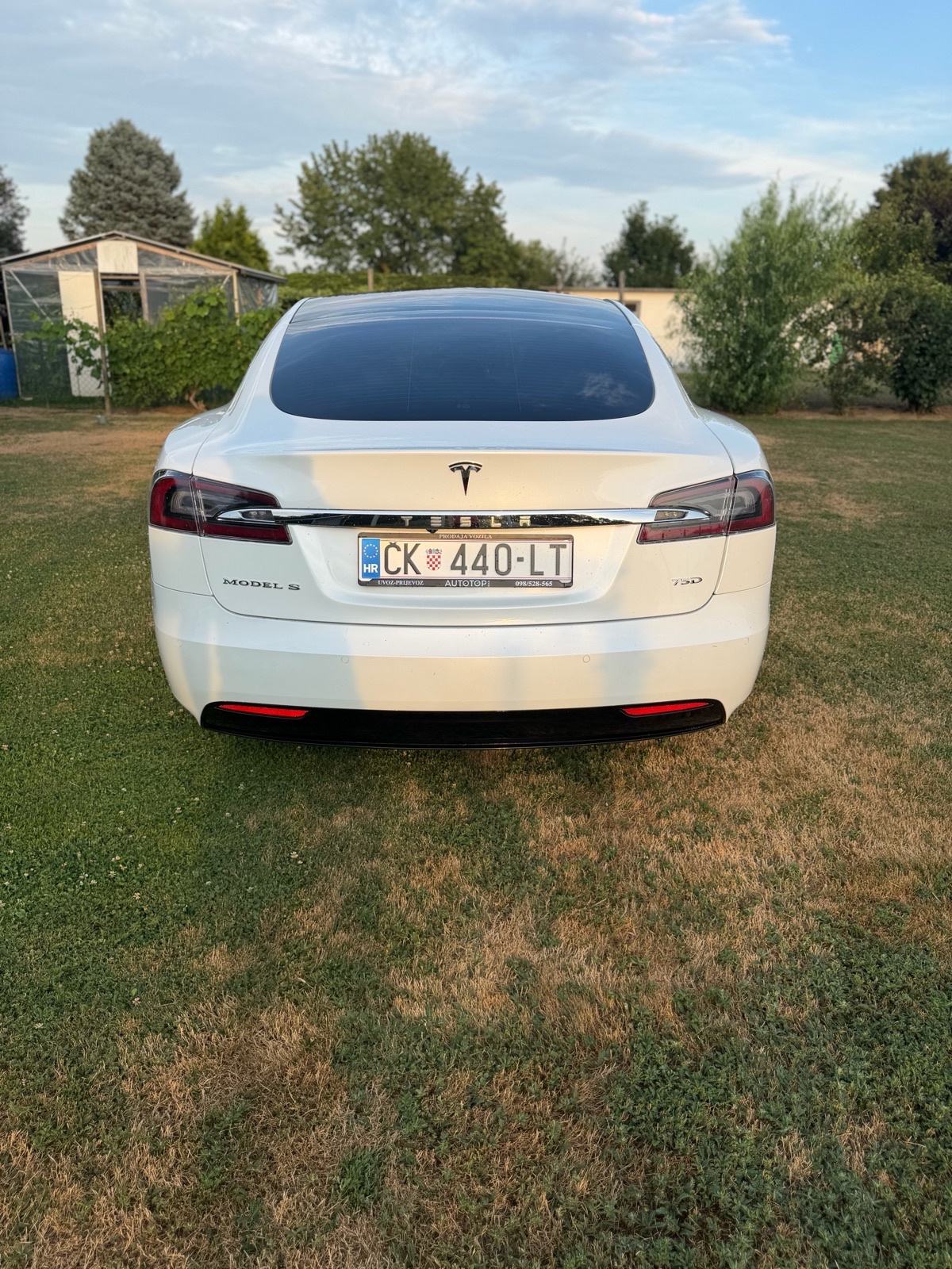 Tesla Model S 75D, fotografija 9