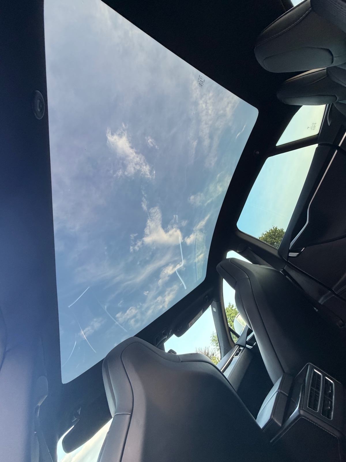 Tesla Model S 75D, fotografija 12