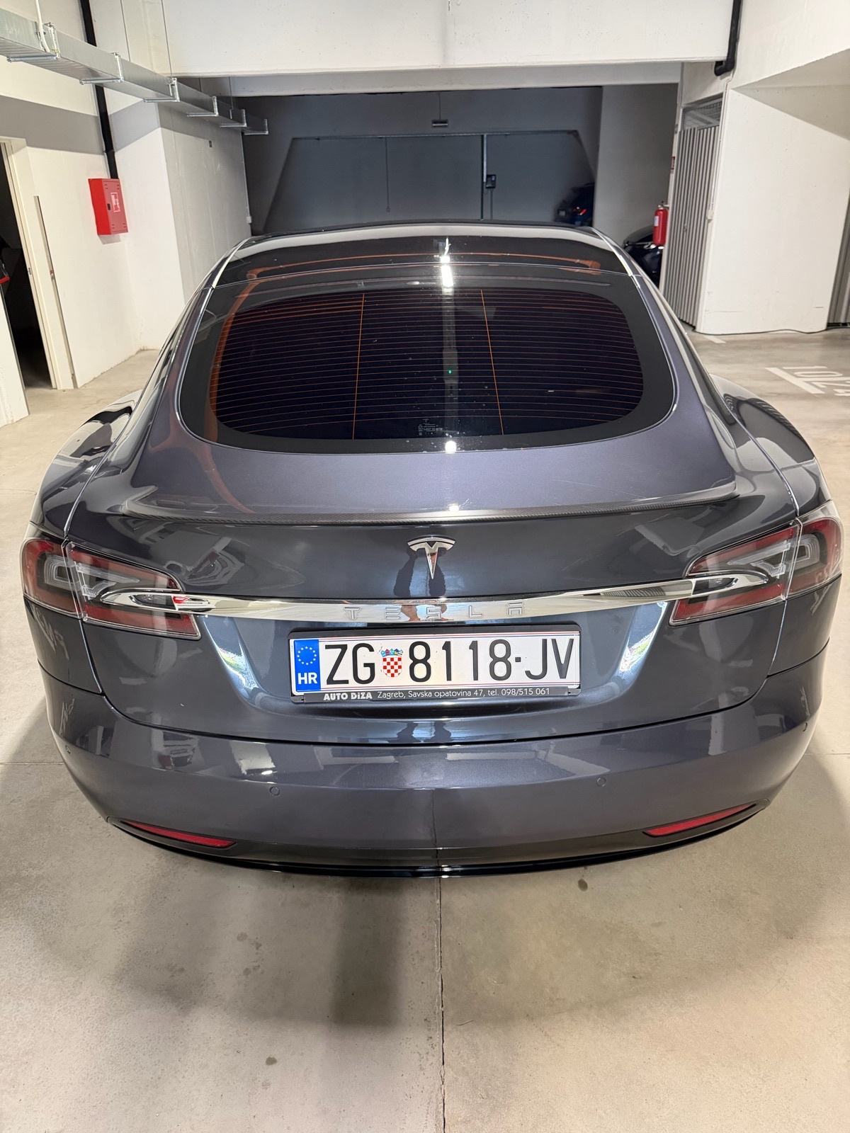 Tesla Model S Performance ,814 PS, 0-100 2,8 sec, fotografija 3