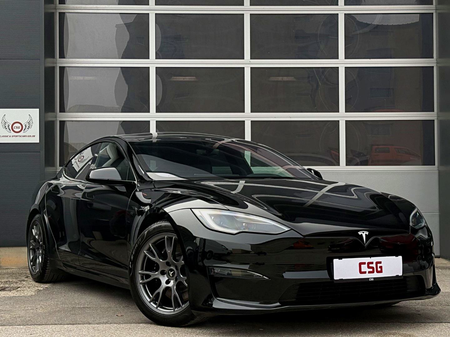 Tesla Model S, fotografija 1