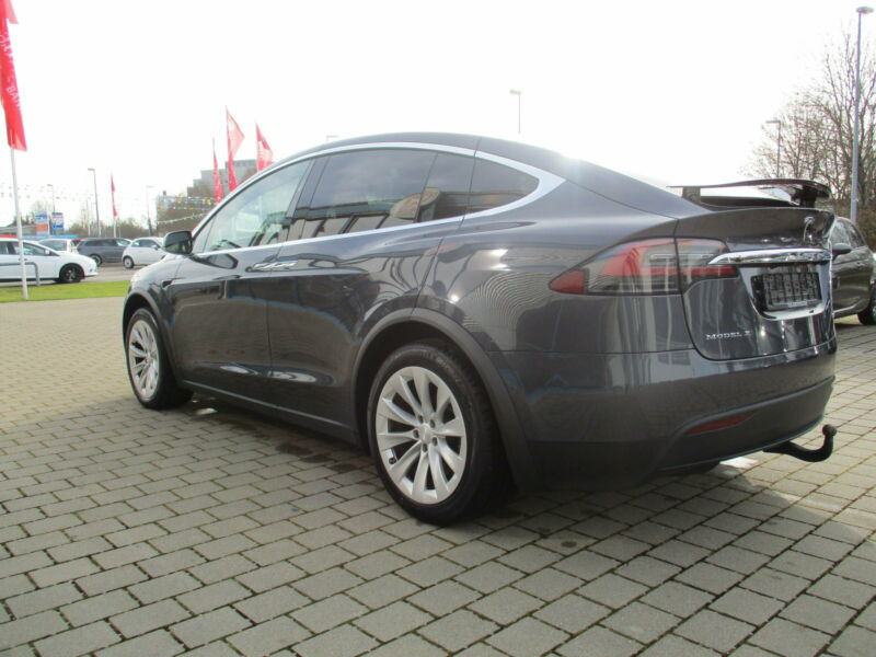 Tesla Model X 90D automatik, fotografija 5
