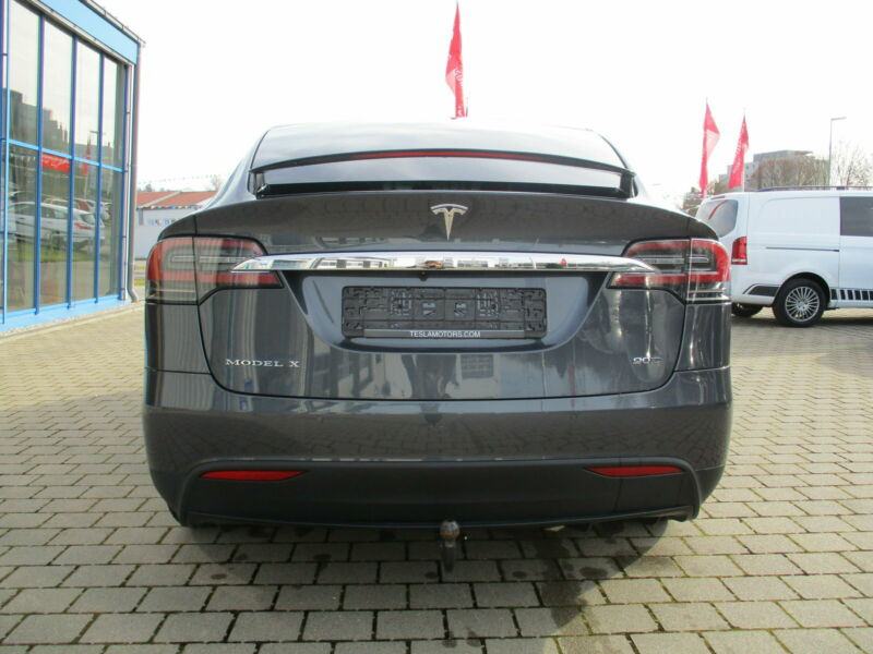 Tesla Model X 90D automatik, fotografija 6
