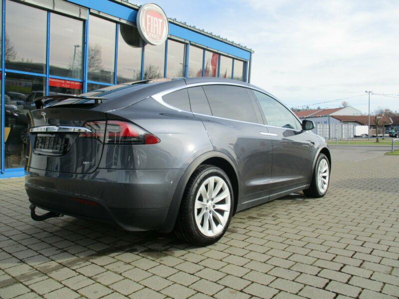 Tesla Model X 90D automatik, fotografija 7