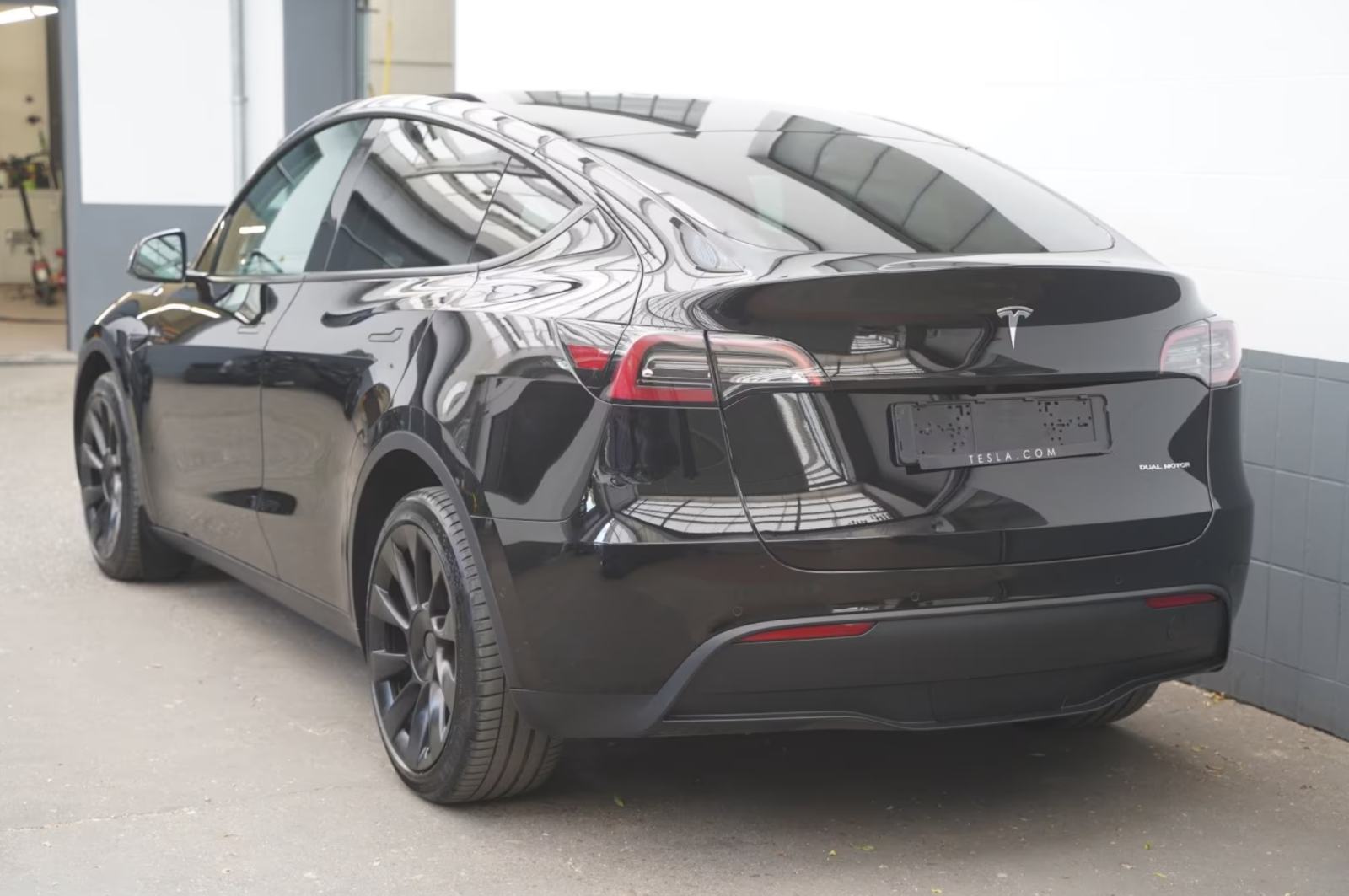 Tesla Model Y LONG RANG, fotografija 4
