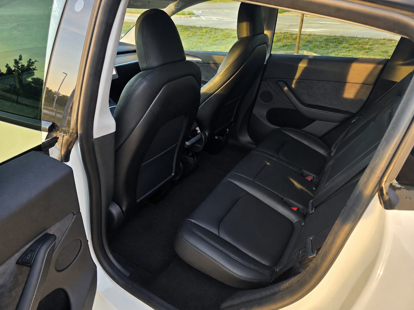 Tesla Model Y Long Range AWD, 2024, prvi vlasnik, kuka, garancija, fotografija 10