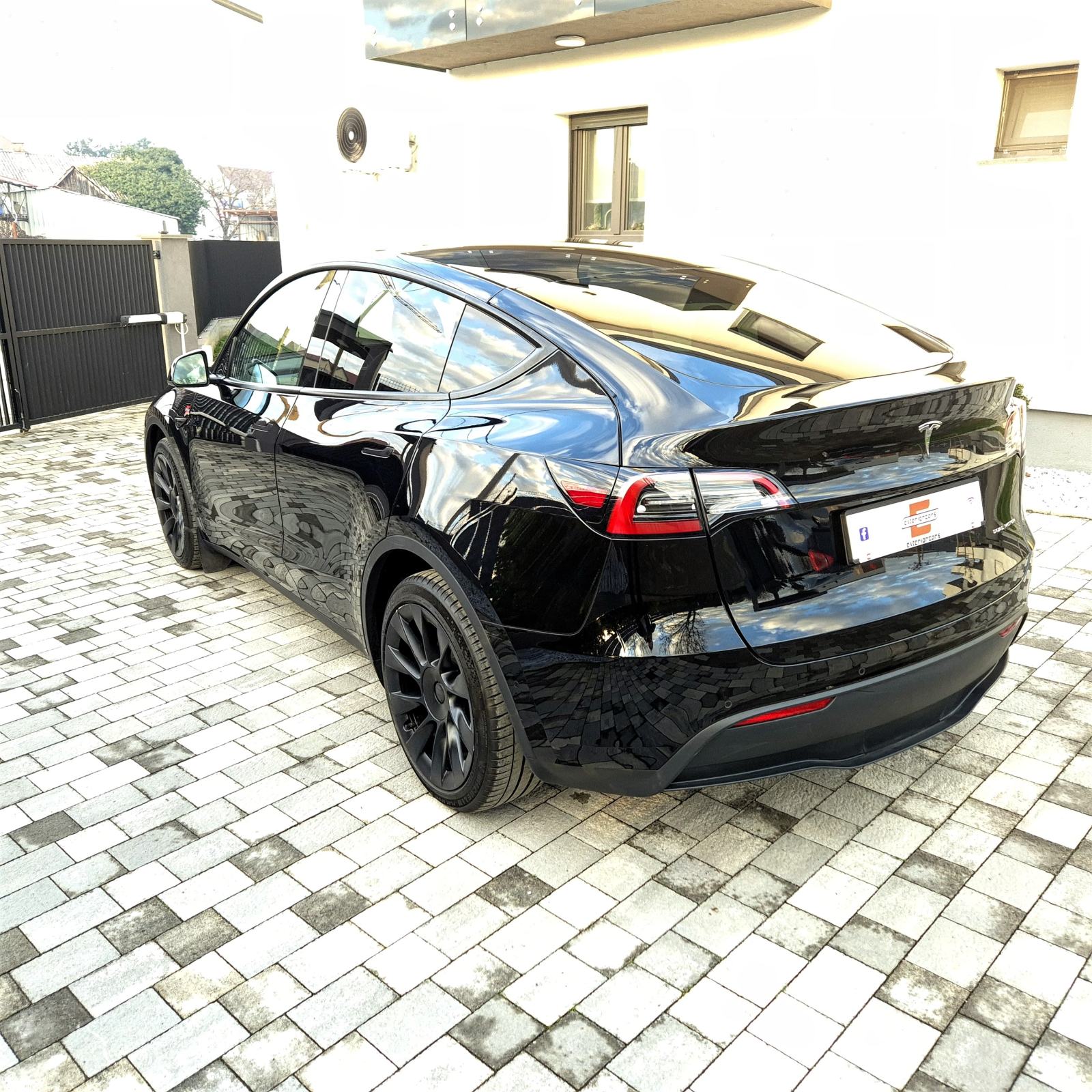 TESLA MODEL Y LONG RANGE – DUAL MOTOR (4x4) – 2022 – REG 03/2027, fotografija 4