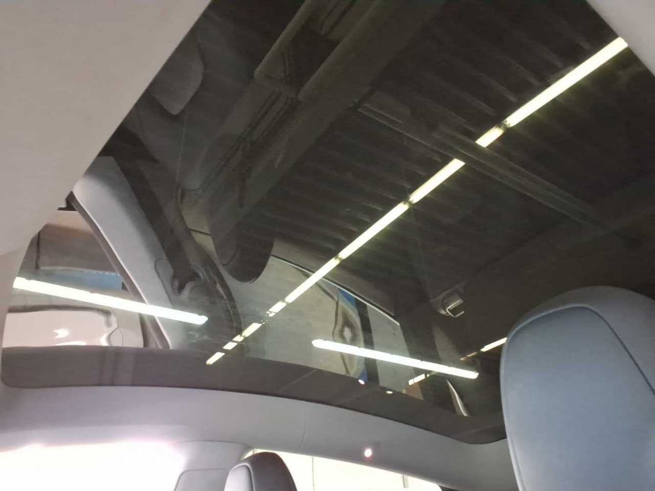 TESLA MODEL Y LONG RANGE – DUAL MOTOR (4x4) – 2022 – REG 03/2027, fotografija 12
