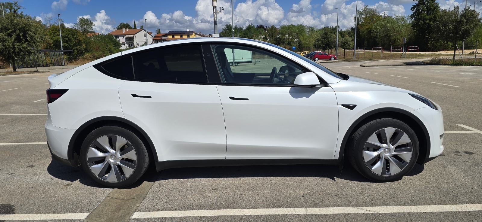 Tesla Model Y Long range, dual motor, all wheel drive automatik, fotografija 7