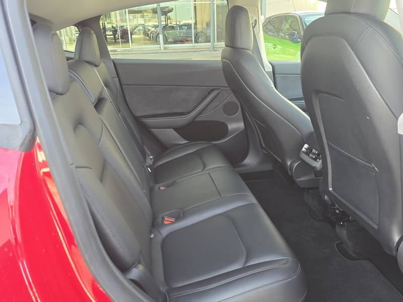 Tesla Model Y Long Range Dual Motor automatik, fotografija 5