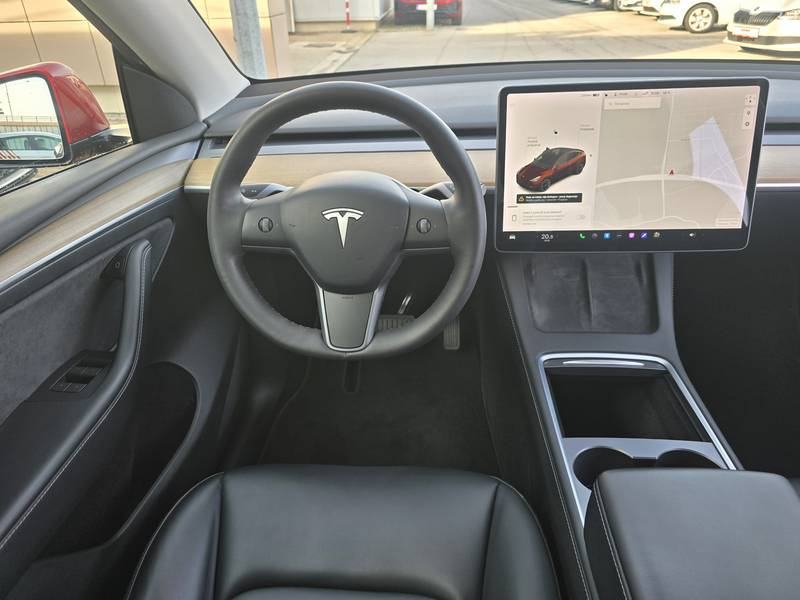 Tesla Model Y Long Range Dual Motor automatik, fotografija 10