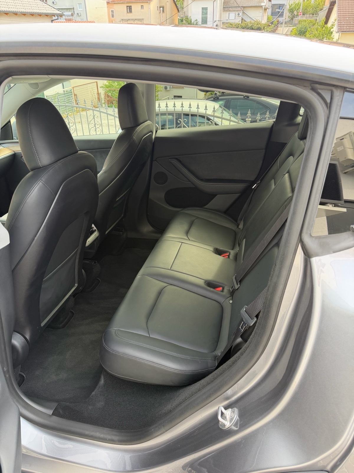 Tesla Model Y Long range dual motor, fotografija 9