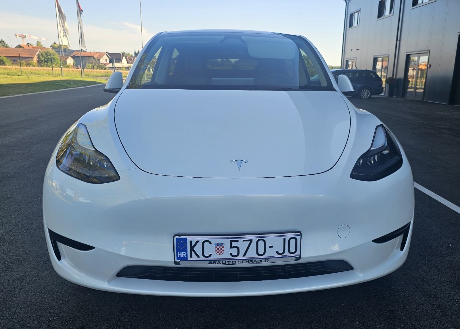 Tesla Model Y Long range, HW4, registriran, model s najvećim dometom, fotografija 3