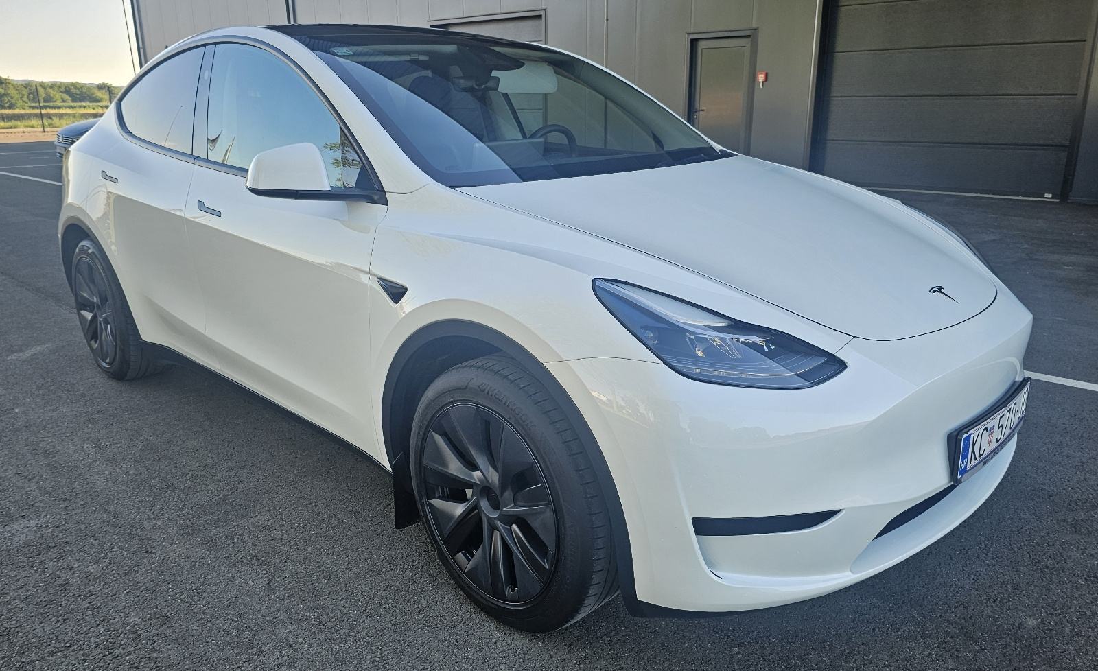 Tesla Model Y Long range, HW4, registriran, model s najvećim dometom, fotografija 4